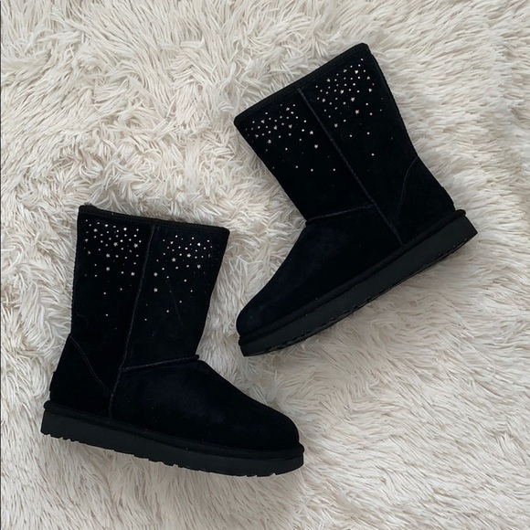 New UGG star girl black boots - Picture 7 of 8
